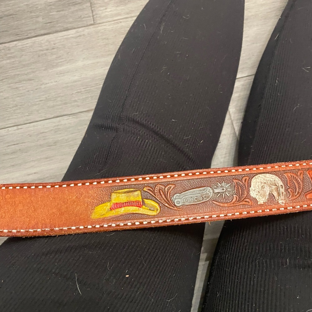 Brown Leather Western Belt - Picture 4 of 8